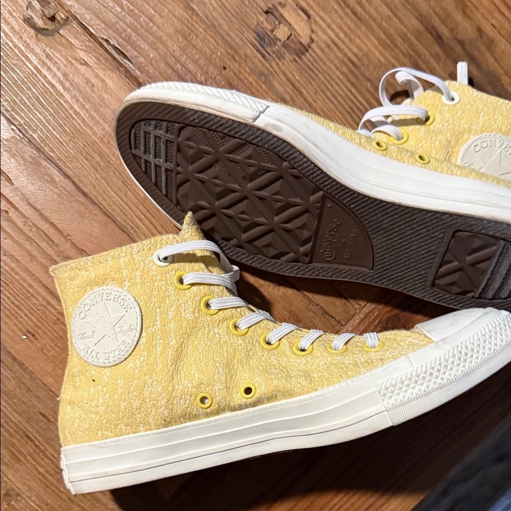 Converse High-Top Sneakers in Yellow